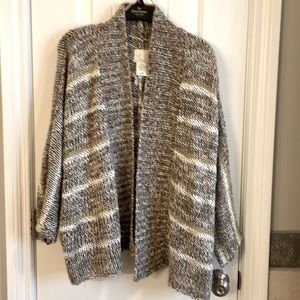 Billibong cardigan; 3/4 sleeve shrug. No button closure.